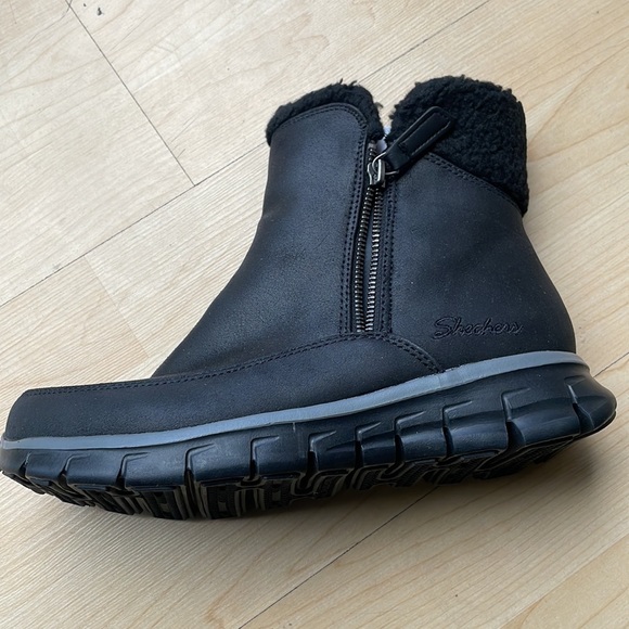 Skechers - Womens Synergy - Collab Boots, size 8 US womens, color black. - Picture 6 of 6
